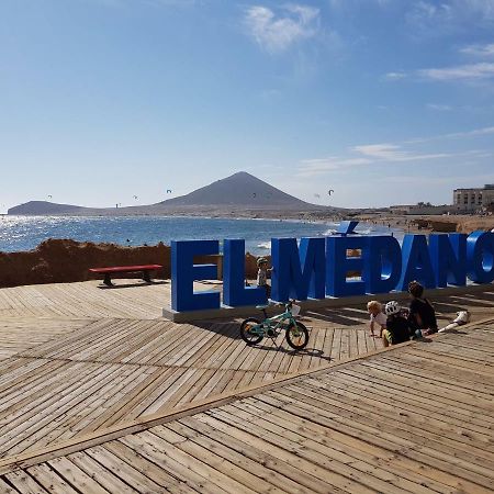 Alquilaencanarias El Medano Mirazul Plaza Roja ภายนอก รูปภาพ